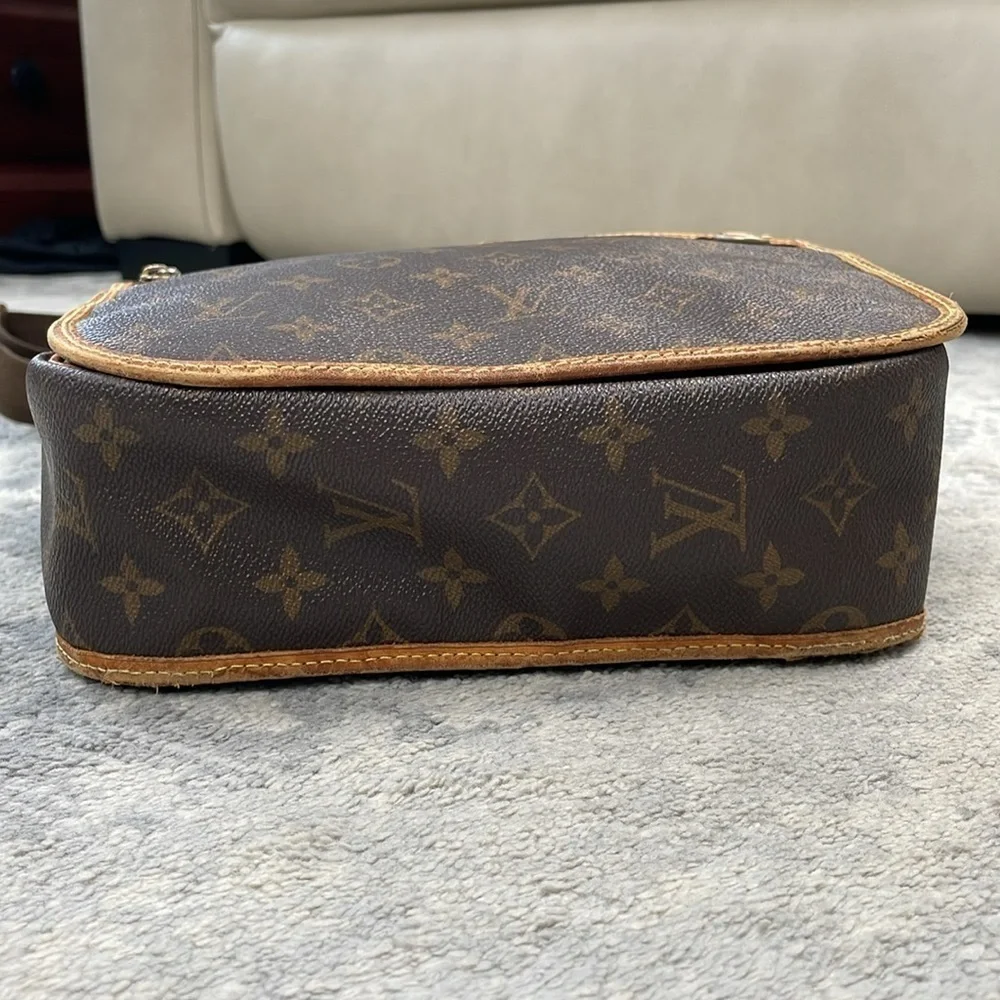 Louis Vuitton Messenger Bosphore PM M40106 Monogram Canvas Crossbody Bag Brown